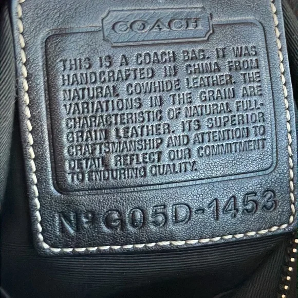 Coach black leather sm/med shoulder bag Serial no G05D-1453 - Picture 7 of 17